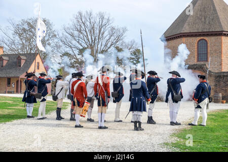 USA, Virginia, Williamsburg, Colonial Williamsburg, militärische Charakterdarsteller Unabhängigkeitskrieg Stockfoto