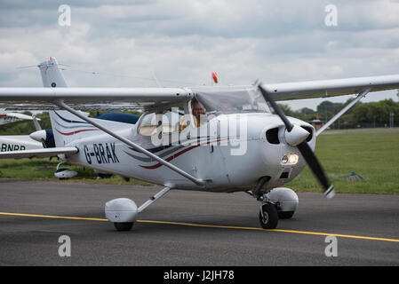 CESSNA 172N Taxi unterwegs North Weald Airfield Stockfoto