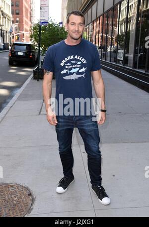 New York, NY, USA. 28. April 2017. Brandon McMillan unterwegs für Promi-Schnappschüsse - Fr, New York, NY 28. April 2017. Bildnachweis: Derek Sturm/Everett Collection/Alamy Live-Nachrichten Stockfoto