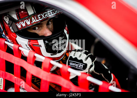 Corby, Northamptonshire, UK. 29. April 2017. Britische GT Rennfahrer Alex Reed und Lanan Racing Training für die britische GT-Meisterschaft in Rockingham Motor Speedway (Foto: Gergo Toth / Alamy Live News) Stockfoto