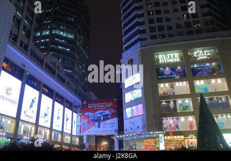 Vincom Tower Mall Einkaufszentrum in Hanoi auf. Stockfoto