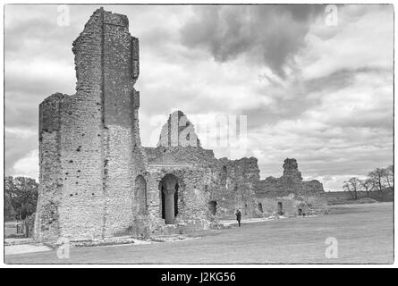 Sherborne alte Burg Sherborne, Dorset, Großbritannien im April - schwarz / weiß Monochrom Stockfoto