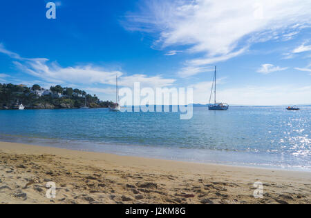 Petites Canyelles Strand in Roses, Costa Brava, Katalonien, Spanien Stockfoto