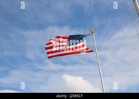 Amerikanische Flagge im Wind wehen Stockfoto