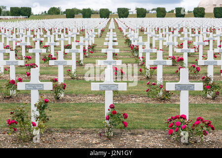 VERDUN, Frankreich - 19. August 2016: Friedhof für ersten Weltkrieg bei der Schlacht um Verdun Gefallenen Soldaten Stockfoto