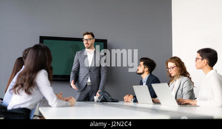 Unternehmer und Business-Menschen-Konferenz in professionellen Geschäftsstelle Stockfoto