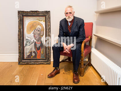 John Byrne in der Bourne Fine Art Gallery in der Neustadt, diese Ausstellung brandneuer Werke, die o berühren Stockfoto