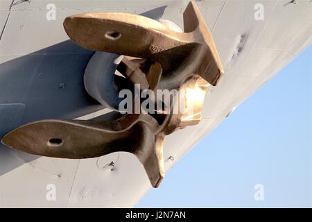 Goldenen Anker auf Flugzeugträger Stockfoto