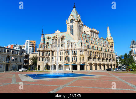 Batumi, Georgien - 3. Oktober 2016: Europa-Platz mit Brunnen Stockfoto