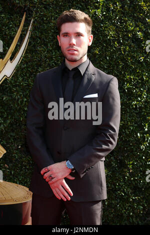 Pasadena, CA, USA. 28. April 2017. LOS ANGELES - 28 APR: Kristos Andrews auf der 2017 kreative tagsüber Emmy Awards im Pasadena Civic Auditorium am 28. April 2017 in Pasadena, CA Credit: Kathy Hutchins / via ZUMA Draht/ZUMA Draht/Alamy Live-Nachrichten Stockfoto