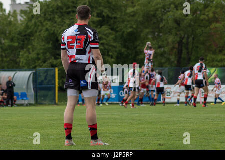 ZAGREB, Kroatien - 29. April 2017: Rugby Europapokal der Nationen Kroatien vs. Malta. Spieler auf Feld Stockfoto