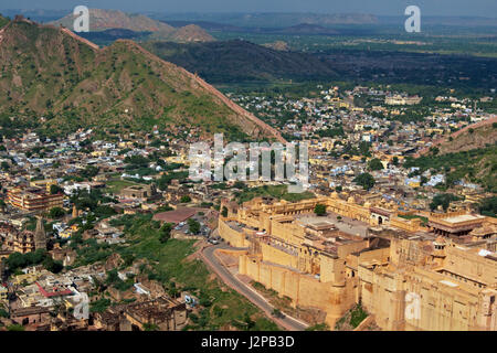 Amber Fort. Große befestigte Gebäude. Alte Heimat der Maharadscha von Jaipur in Rajasthan, Indien Stockfoto