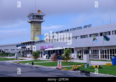 Ansicht von Abeid Amani Karume International Airport der größte Flughafen in der Sansibar-Archipel befindet sich auf Unguja Insel südlich von Zanzibar City, der Hauptstadt von Sansibar einen semi-autonomen Teil von Tansania in Ostafrika Stockfoto