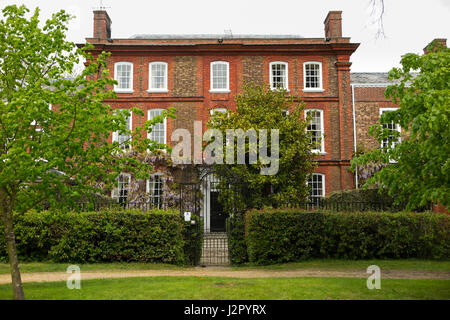 Ormeley Lodge ist ein Anfang 18. Jahrhundert georgischen Haus inmitten eines 6 Hektar am Rande des gemeinsamen Schinken in der Nähe von Richmond Park in Ham, London. Stockfoto