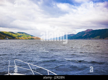 Loch Ness Blick von einem Boot aus Freizeit Stockfoto