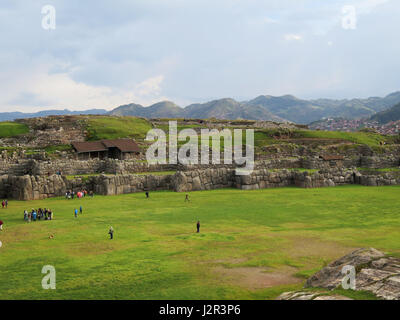 Sacsayhuaman, Inka-Ruinen in den peruanischen Anden in Cusco-Peru Stockfoto