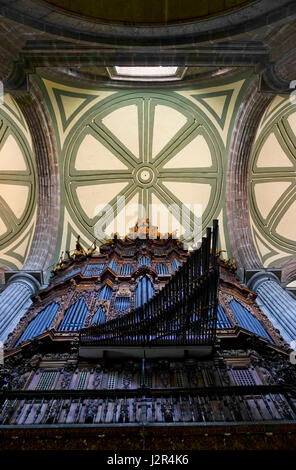 Kathedrale der Himmelfahrt der Maria, historische Dist., Mexico City, Mexiko. Zwei der größten Orgeln aus dem 18. Jahrhundert in Amerika. Stockfoto