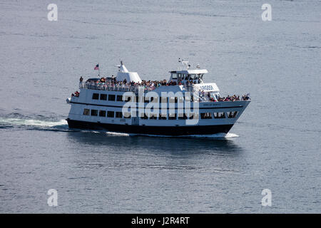 Fähre Segeln in Elliot Bay, Seattle, Washington. Stockfoto