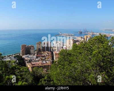 Hafen von Málaga und Meer, Provinz Malaga, Andalusien, Costa Del Sol, Spanien, Europa Stockfoto