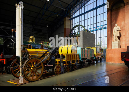 Nachbildung der Rakete als arbeiten entworfen von Robert Stephenson, erbaut 1979 zum 150. Jubiläum, Rainhill Trials in York, National Railway Museum Stockfoto