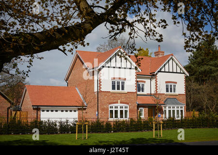 Jones Häuser Bollin Park Standort in Wilmslow, Cheshire, England, Stockfoto