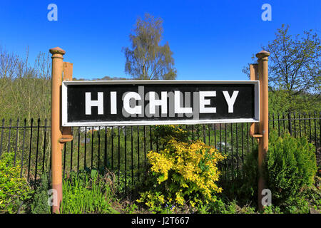 Highley Schild am Highley Bahnhof an der Severn Valley Railway in der Nähe von Bridgnorth, Shropshire, England, UK. Stockfoto