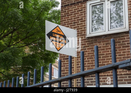 London, UK. 30. April 2017. Liberal Democrats Wahlvorstand in Bermondsey Süd-Ost-London © Guy Corbishley/Alamy Live News Stockfoto