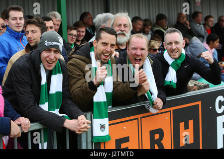 Bognor Regis, Großbritannien. 1. Mai 2017. Bognor Regis, Großbritannien. Bognor Regis Football Club im Bild feiert schlagen Dulwich Hamlet gewinnen das Ryman Football League Saison 2016-2107 Premier Division Play-off-Finale, um die nationale Liga Süd gefördert werden. Bildnachweis: Sam Stephenson/Alamy Live-Nachrichten Stockfoto