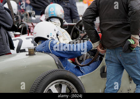 1925 Bugatti Typ 35 b von Chris Hudson auf dem 75. Goodwood Mitglieder treffen Stockfoto