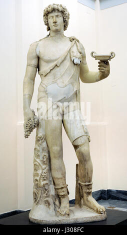 Antinoos-Bacchus. Römische Schöpfung, 2. Jh. n. Chr.. Die Statue. Nationales Archäologisches Museum. Neapel. Italien. Stockfoto