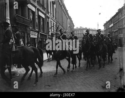 Dies bezieht sich auf ein Foto oder Bild von CH. Chusseau-Flaviens, untergebracht im George Eastman House, zeigt Kosaken aus Russland. Stockfoto