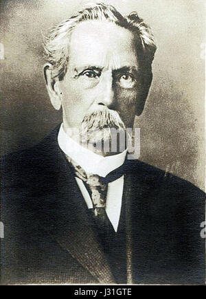 Carl Benz war ein deutscher Erfinder und Ingenieur, der vor allem dafür bekannt war, das erste praktische Automobil zu erschaffen, ein Meilenstein in der Transportgeschichte. Stockfoto