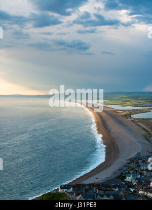 Portland, Dorset, UK. 1. Mai 2017. Dramatisch schöne Licht am Ende des Tages nach einem großen Gewitter aus dem Bereich bewegt. Kredit DTNews/Alamy Live-Nachrichten Stockfoto