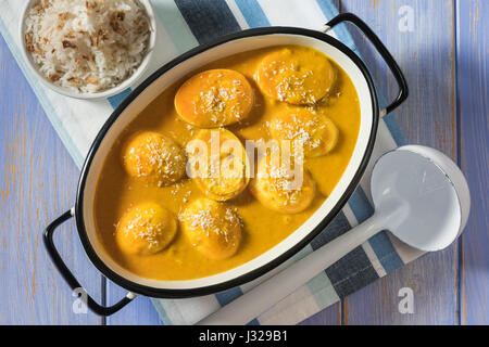 Curry-Eiern und Reis Stockfoto