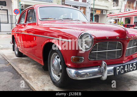 GEORGE TOWN, MALAYSIA - März 22: Volvo Amazon geparkt auf der Straße von George Town auf 22. März 2016 in George Town, Malaysia. Stockfoto