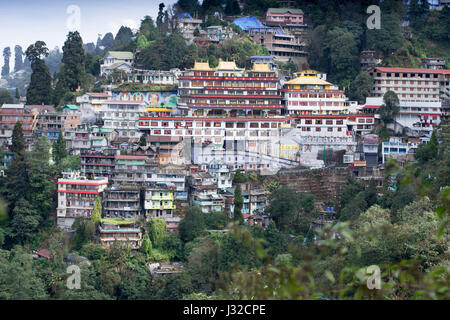 DARJEELING, Indien - 28. November 2016: Druk Thupten Sangag Choling Kloster oder Dali-Kloster befindet sich mitten in der Stadt Darjeeling Hill. Es ist auf Stockfoto