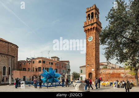 Frühling-Nachmittag am Torre Orologio auf der Insel Murano bei Venedig. Stockfoto