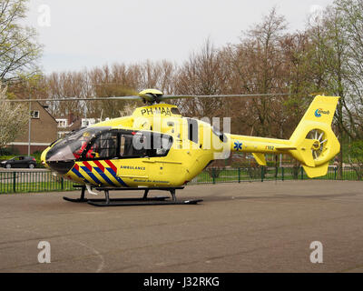 PH-MAA ANWB medizinische Luft Unterstützung Eurocopter EC135 in Hoofddorp pic15 Stockfoto