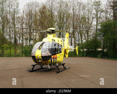 PH-MAA ANWB medizinische Luft Unterstützung Eurocopter EC135 in Hoofddorp pic18 Stockfoto