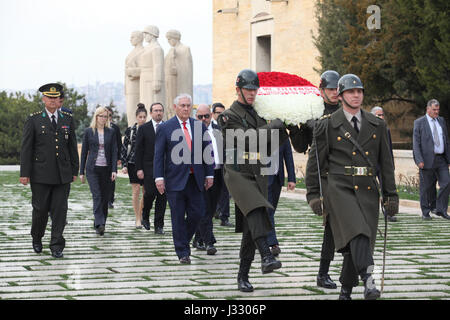 Am 30. März 2017 besucht US Secretary Of State Rex Tillerson Anitkabir, Mausoleum des Gründers der türkischen Republik, Mustafa Kemal Atatürk in Ankara, Türkei. Stockfoto