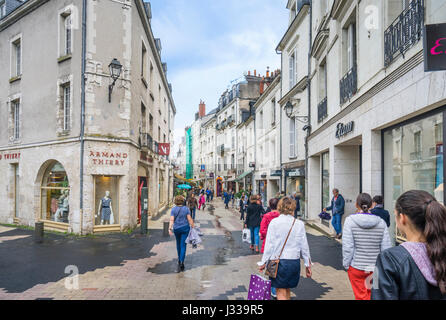 Frankreich, Einkaufsstraße in den alten Vierteln von Blois Centre-Val de Loire, Blois, Rue du Commerce Stockfoto