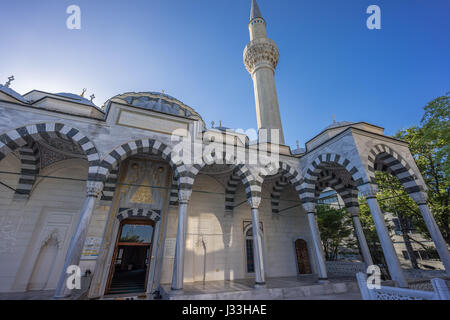 Blick auf die Straße Ebene Tokio Camii Moschee. Osmanischen Stil Moschee und türkische Kulturzentrum. Befindet sich in Yoyogi-Uehara, Oyama-Cho Bezirk Shibuya Ward Stockfoto