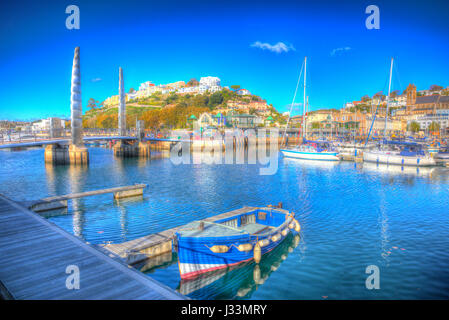 Torquay Devon mit Booten und Yachten an schönen Tag an der englischen Riviera in bunte HDR Stockfoto