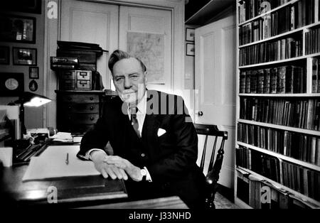 Enoch Powell eine britische Politiker 1983 am Hause London Uk 1980er Jahre HOMER SYKES Stockfoto