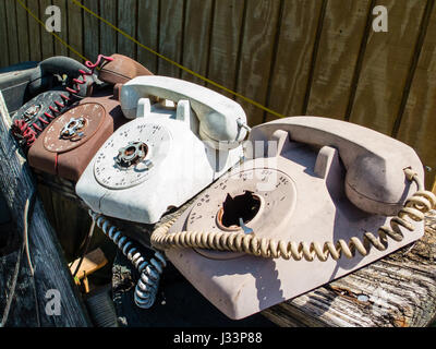 Alte Telefone-Sammlung. Stockfoto