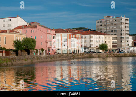 Urbane Landschaft und Mündung, Noia, La Coruña Provinz, Region Galicien, Spanien, Europa Stockfoto