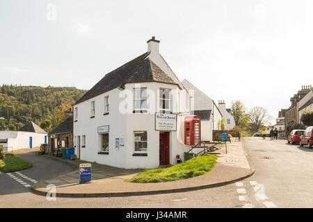 Plockton Bastelladen und die Presse und Journal, Plockton, Wester Ross, Scotland, UK Stockfoto