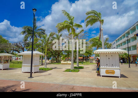 COZUMEL, Mexiko - 23. März 2017: Plaza befindet sich in Dowtown in der bunten Cozumel Stockfoto