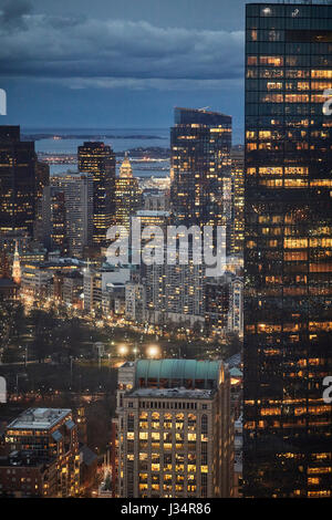 Uptown Boston Skyline bei Nacht in Massachusetts, United States, USA Stockfoto