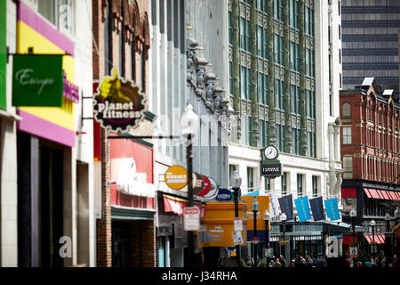 Havas PR Uhr bei Primark Rabatt Kleidung speichern Boston, Massachusetts, Vereinigte Staaten, USA, Stockfoto